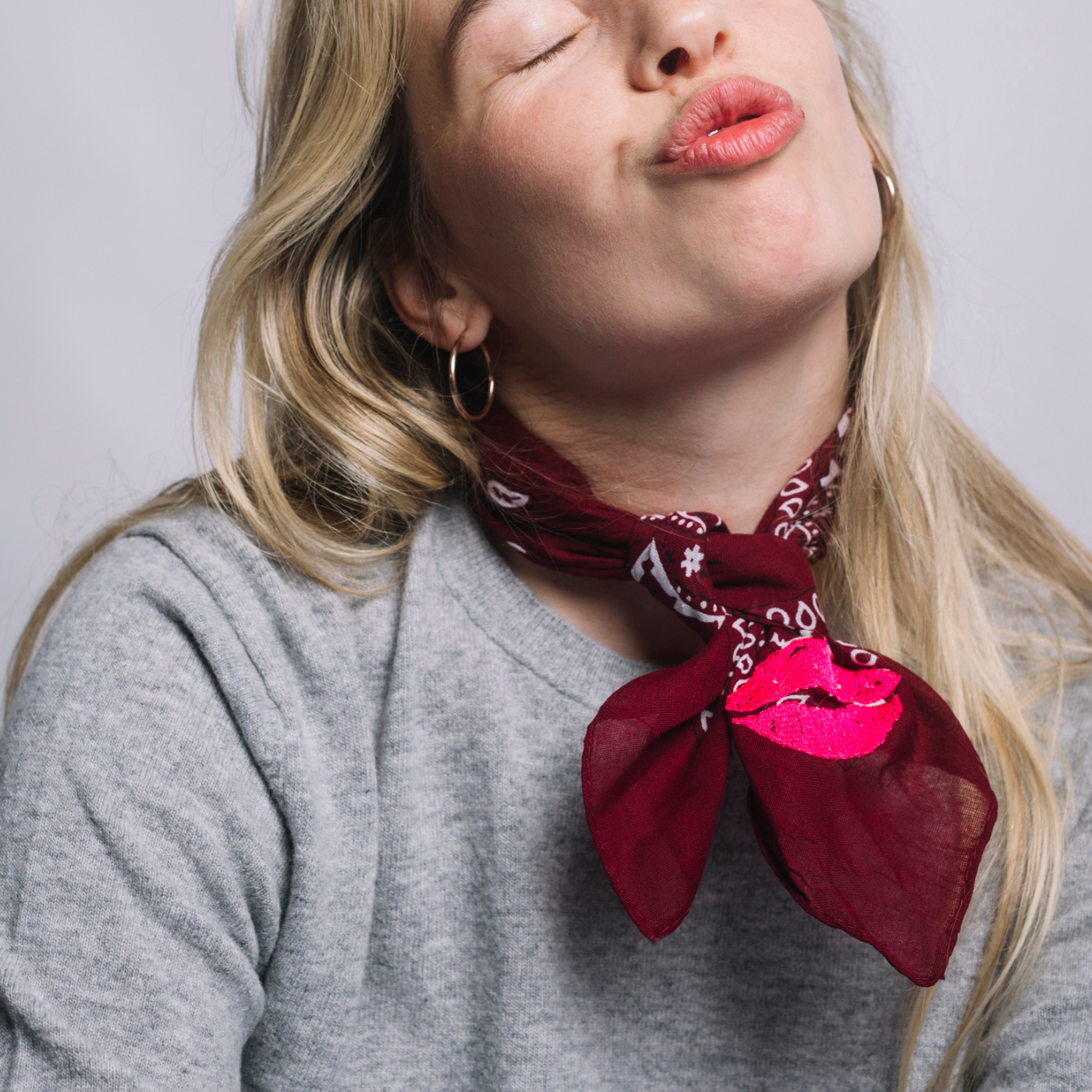 FAY BANDANA PAISLEY BORDEAUX ROOD KUSMOND